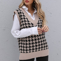 Perfee Houndstooth V-Neck Knit Vest