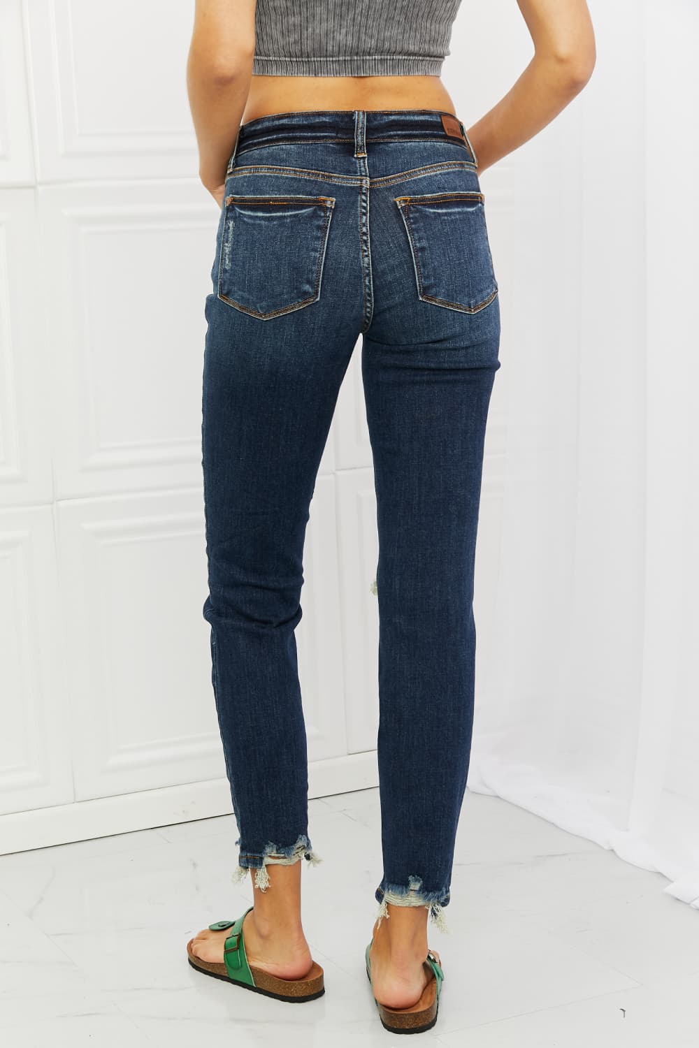 Judy Blue Melaney Full Size Mid Rise Distressed Relaxed Fit Jeans