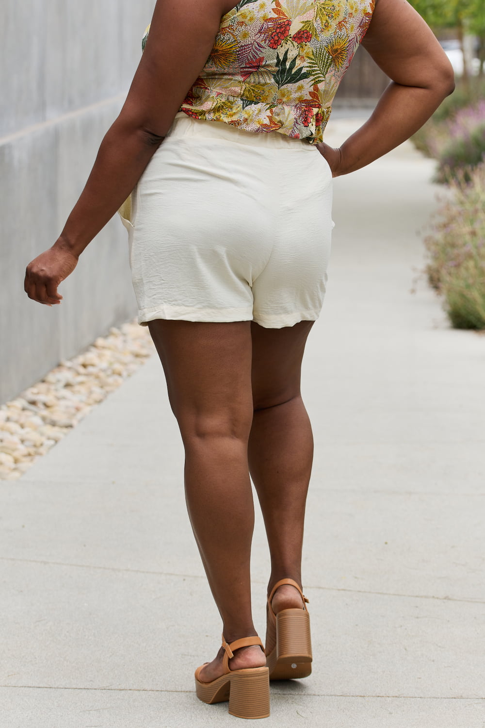 Culture Code Full Size High Waisted Paper bag Shorts in New Ivory