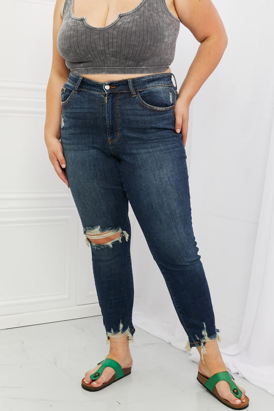 Judy Blue Melaney Full Size Mid Rise Distressed Relaxed Fit Jeans