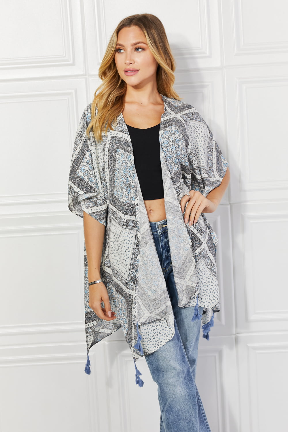 Justin Taylor Paisley Design Kimono in Gray