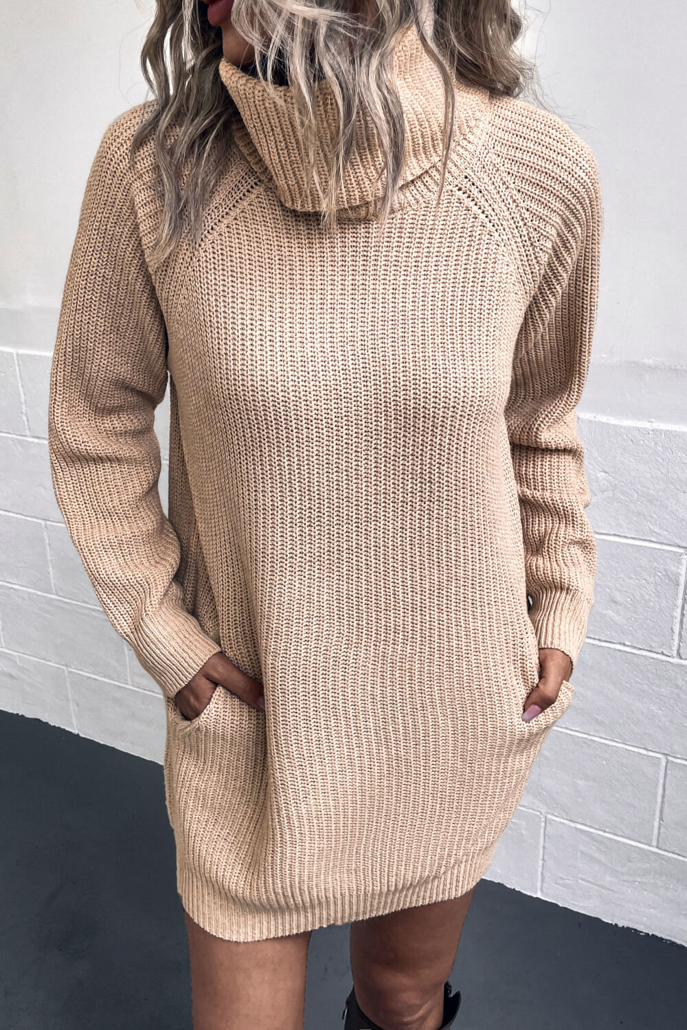 Turtleneck Raglan Sleeve Rib-Knit Dress with Pockets