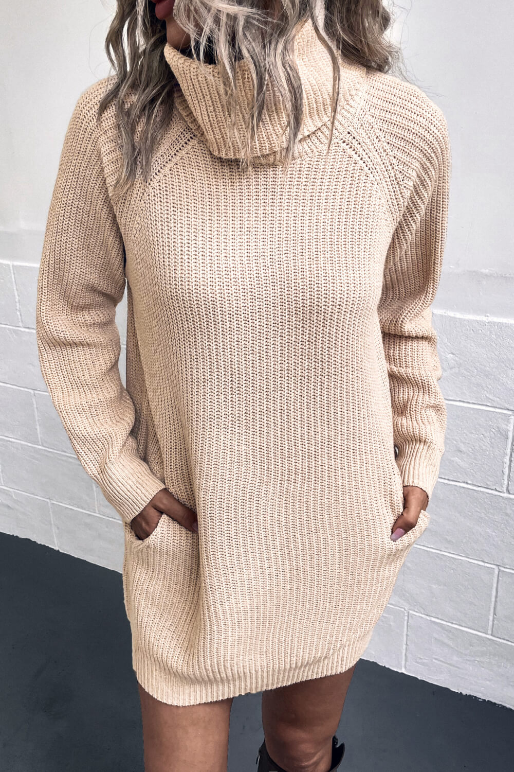 Turtleneck Raglan Sleeve Rib-Knit Dress with Pockets