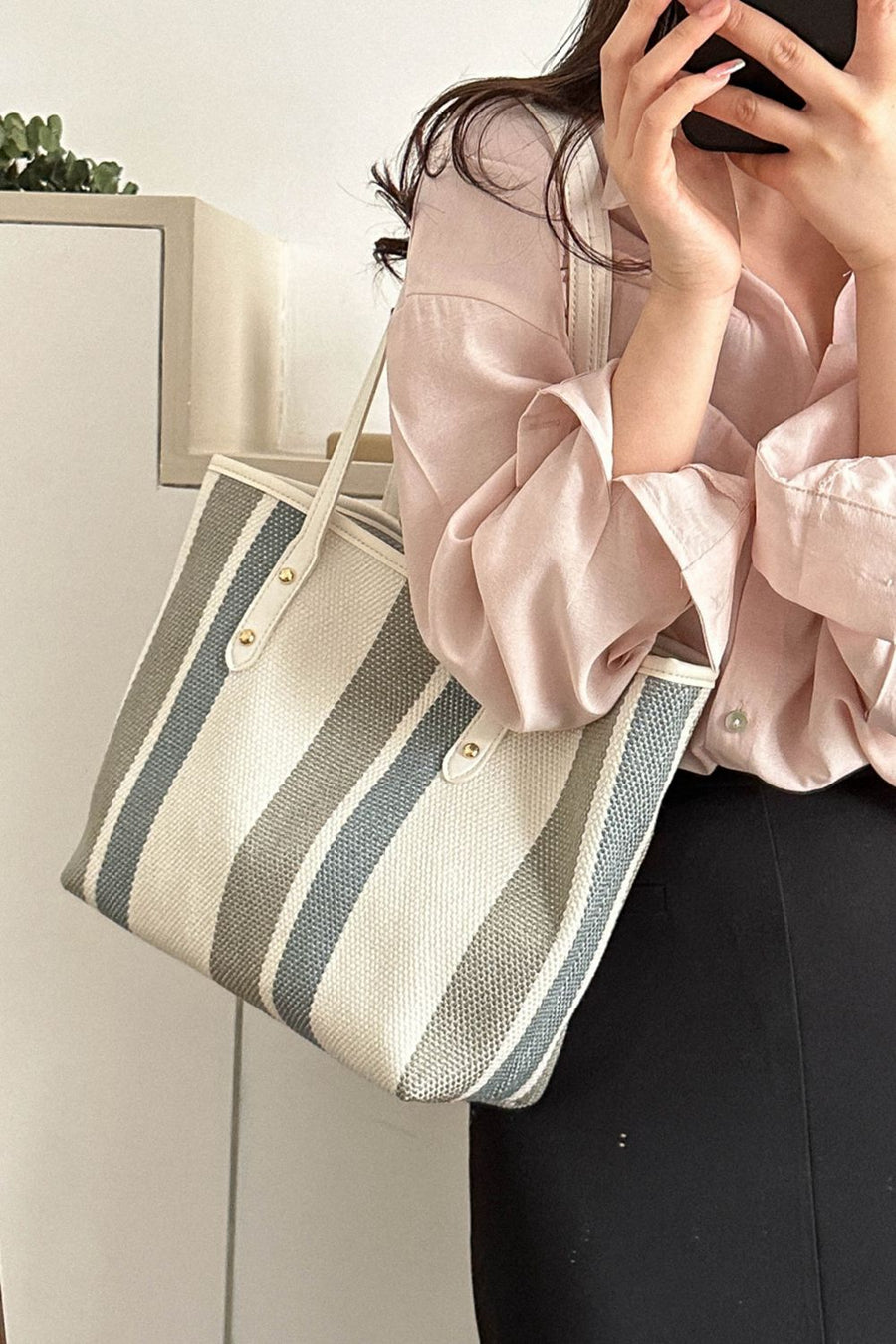 Stripe tote bag