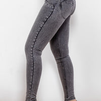 Zip Closure Skinny Jeans with Pockets