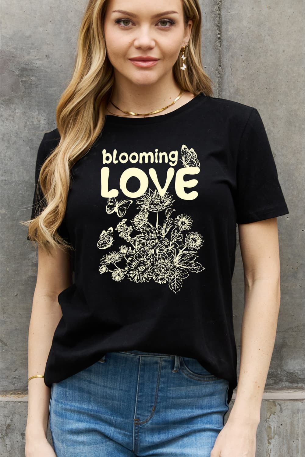 Simply Love Full Size BLOOMING LOVE Graphic Cotton Tee