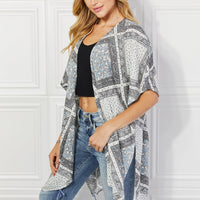 Justin Taylor Paisley Design Kimono in Gray