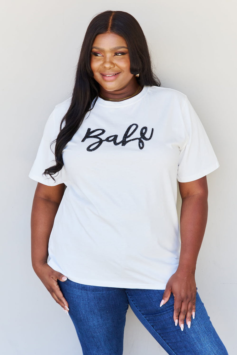 Davi & Dani "Babe" Full Size Glitter Lettering Printed T-Shirt in White