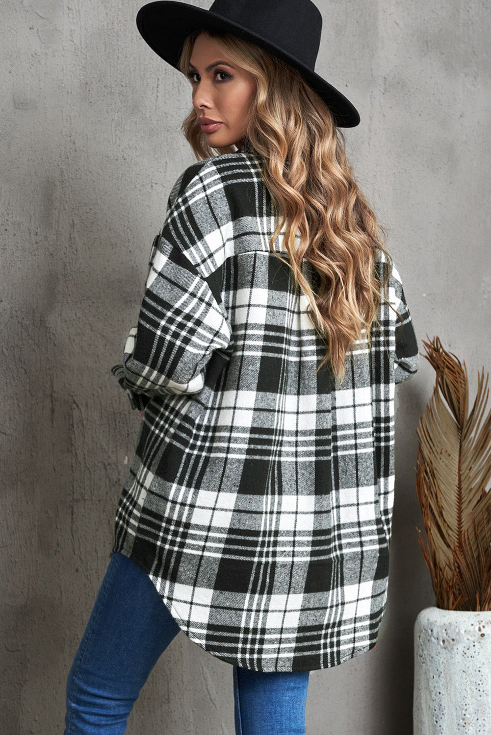 Plaid Curved Hem Longline Shacket