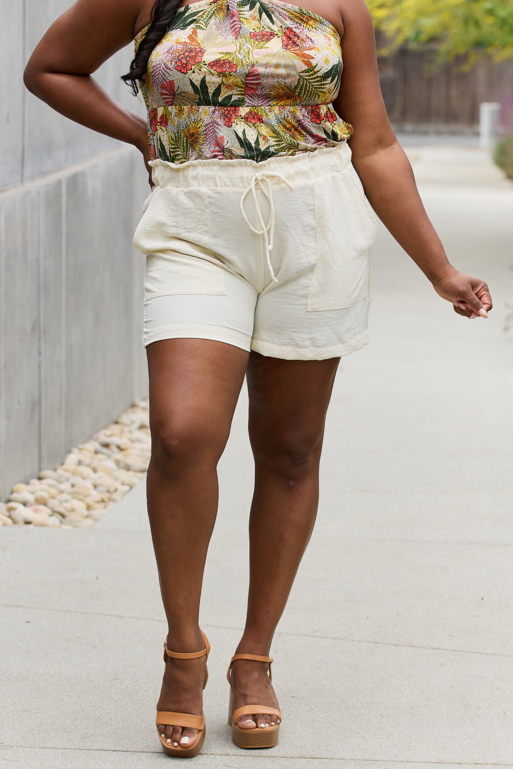 Culture Code Full Size High Waisted Paper bag Shorts in New Ivory