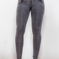 Zip Closure Skinny Jeans with Pockets