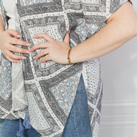 Justin Taylor Paisley Design Kimono in Gray