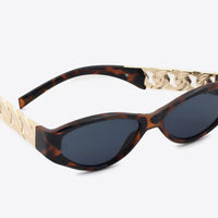 Chain Detail Temple Cat Eye Sunglasses