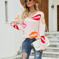 Lip Print V-Neck Knit Top