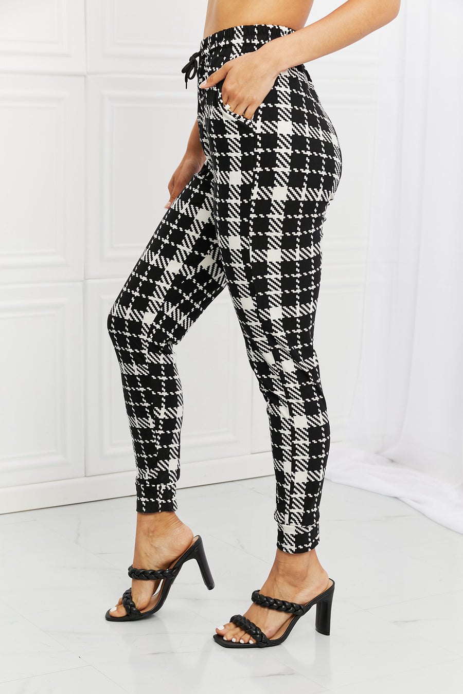 Leggings Depot Stay In Full Size Printed Joggers