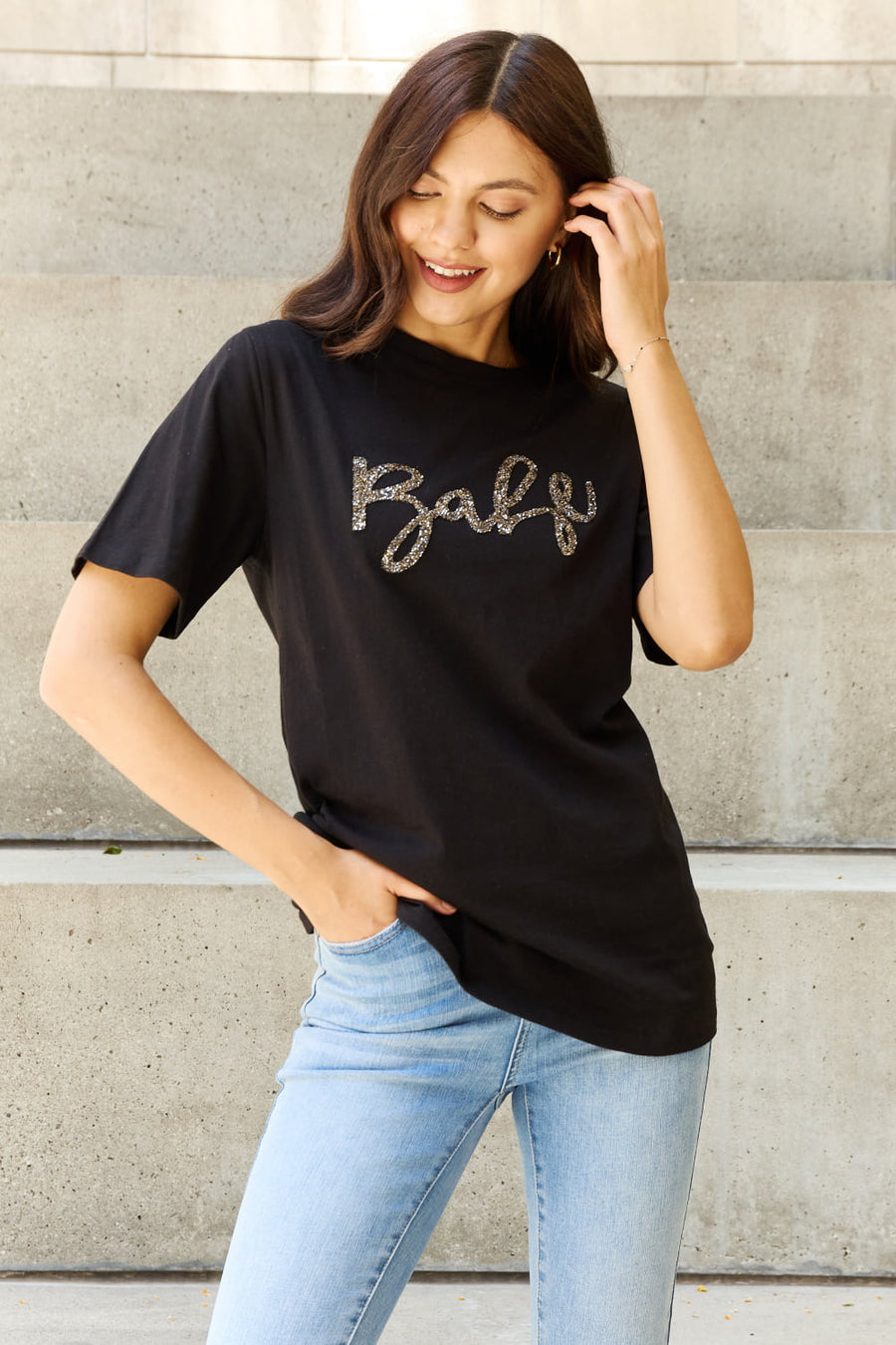 Davi & Dani "Babe" Full Size Glitter Lettering Printed T-Shirt in Black