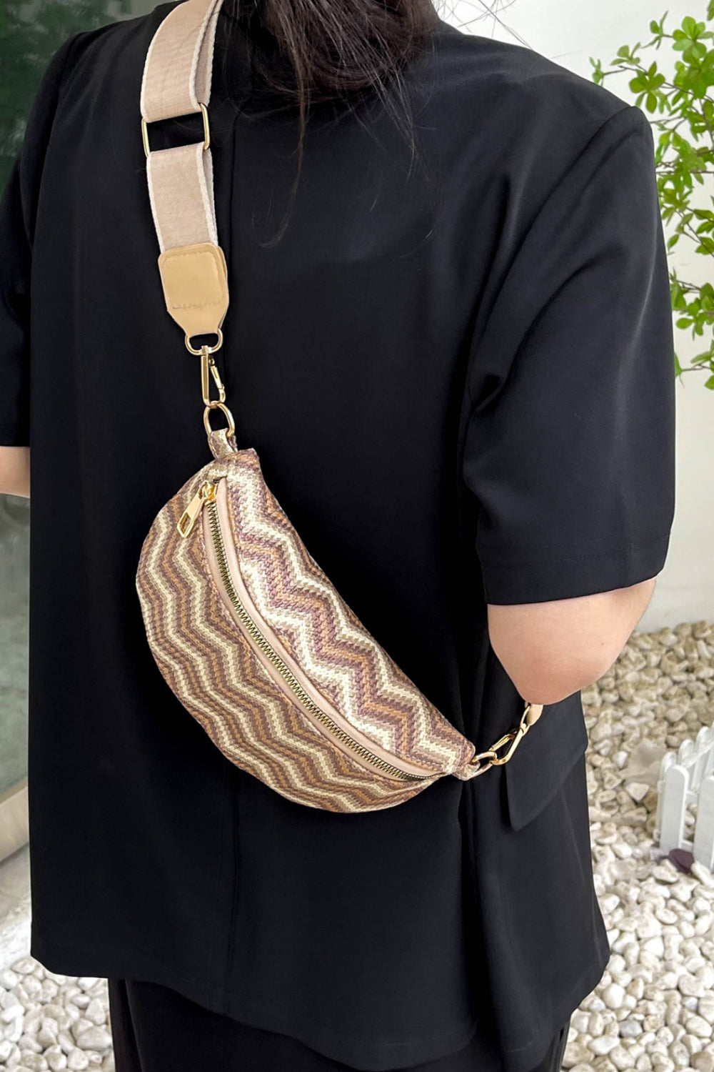 Chevron Straw Sling Bag