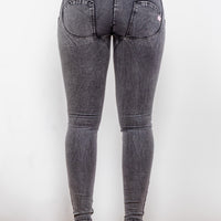 Zip Closure Skinny Jeans with Pockets