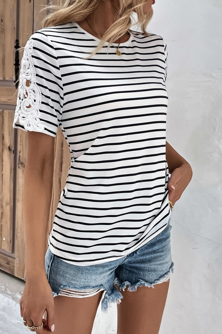 Striped Spliced Lace Round Neck Tee