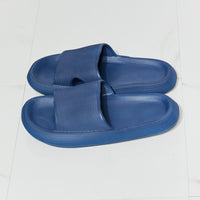 MMShoes Arms Around Me Open Toe Slide in Navy