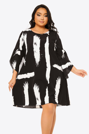 Plus Size Brush Stroke Flare Sleeve Shift Dress