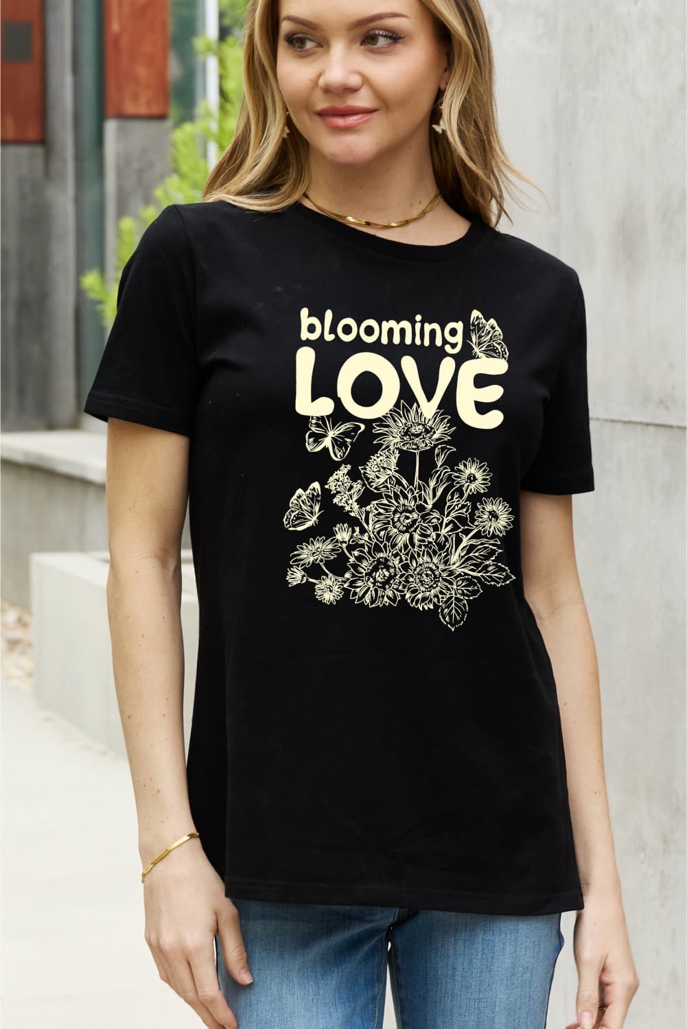 Simply Love Full Size BLOOMING LOVE Graphic Cotton Tee