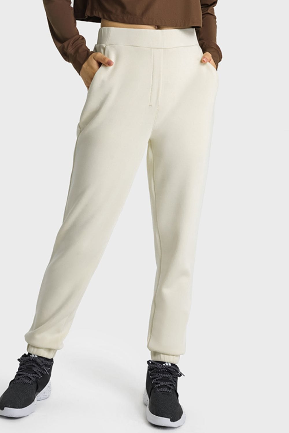 Trendsi Active White / 4 Pull-On Joggers with Side Pockets